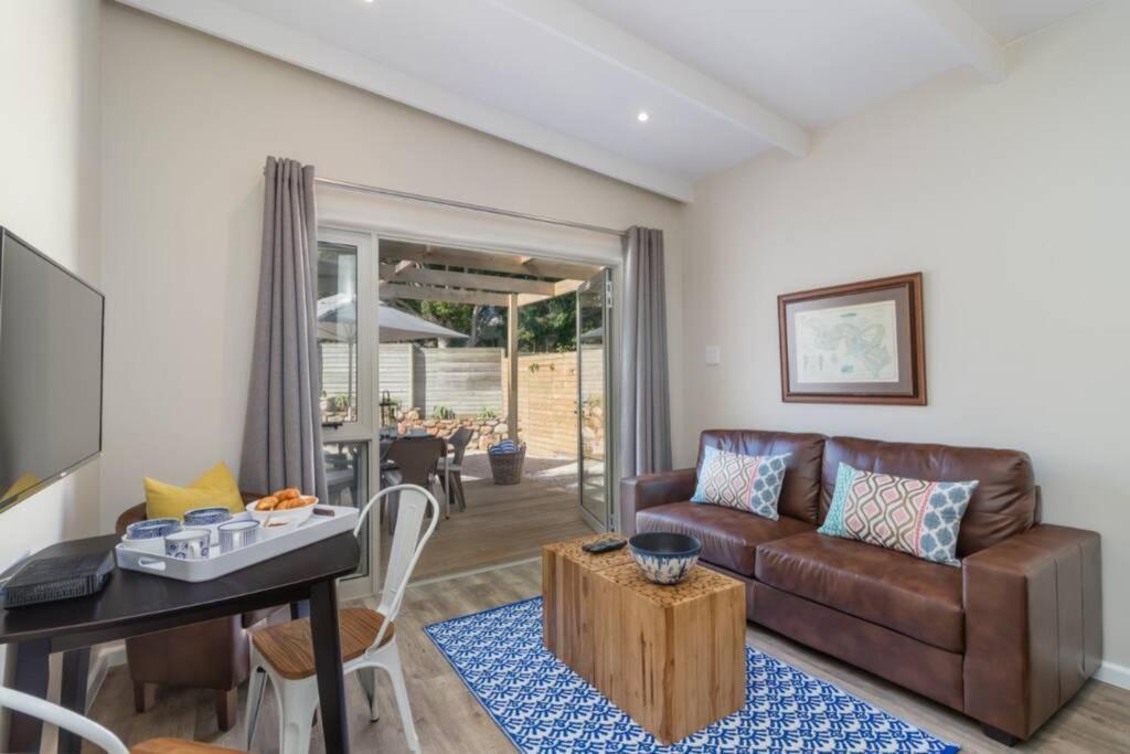 Ebb Apartment Knysna Bagian luar foto