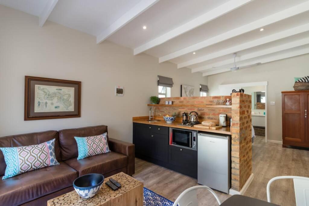 Ebb Apartment Knysna Bagian luar foto